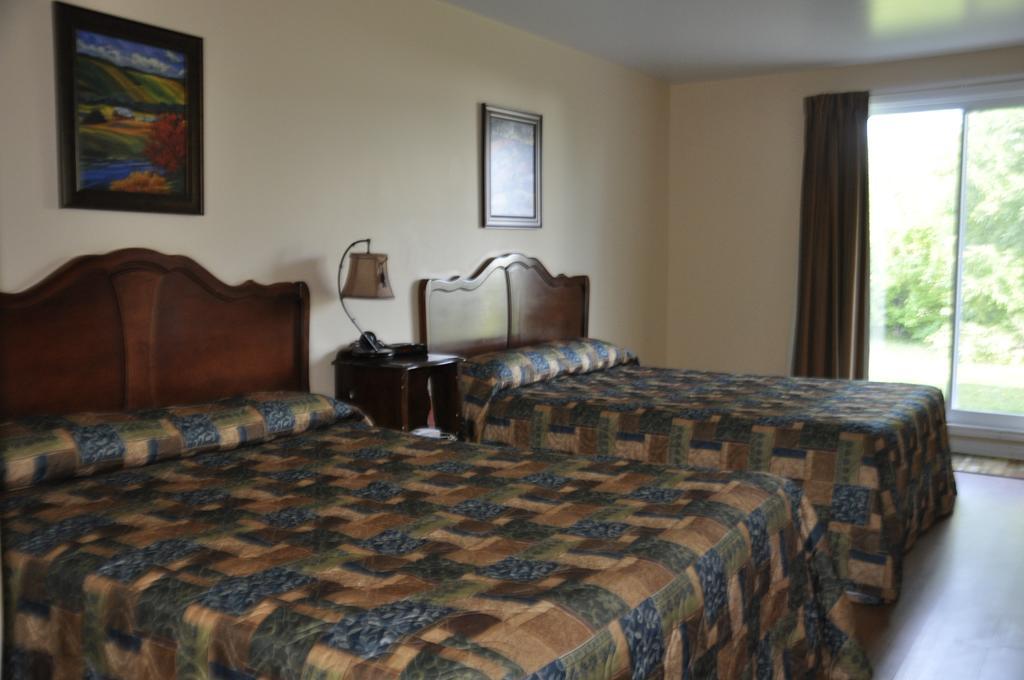 Motel Les Pignons Verts Buckingham Номер фото